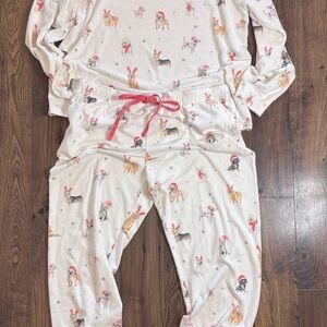 P.J. Salvage Women’s Pajama set with Dogs